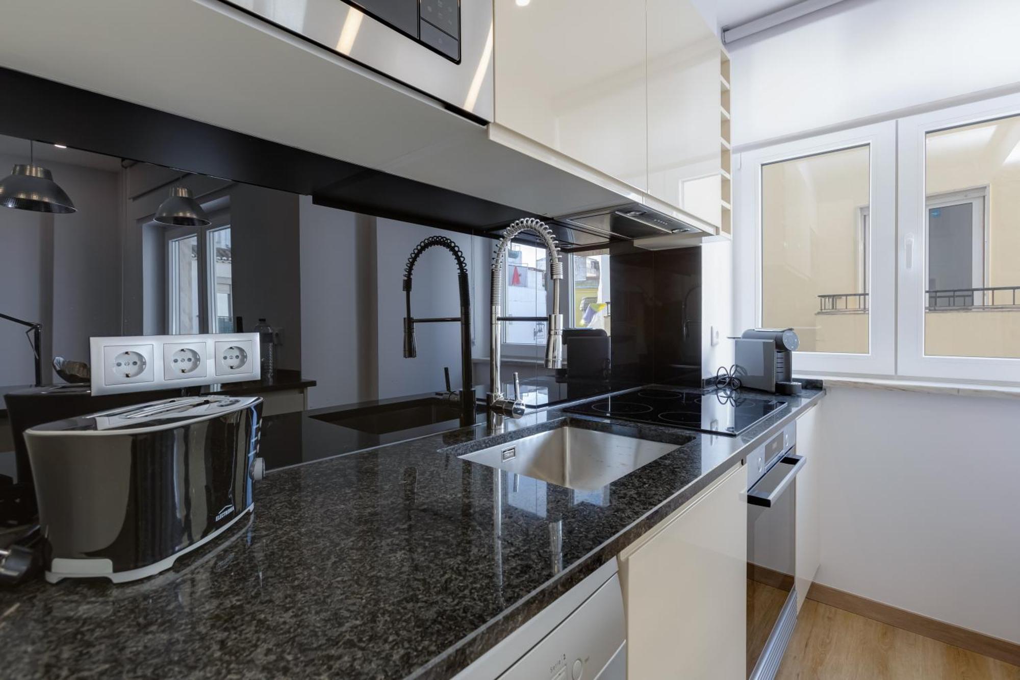 Yollaapartment ลากอส ภายนอก รูปภาพ